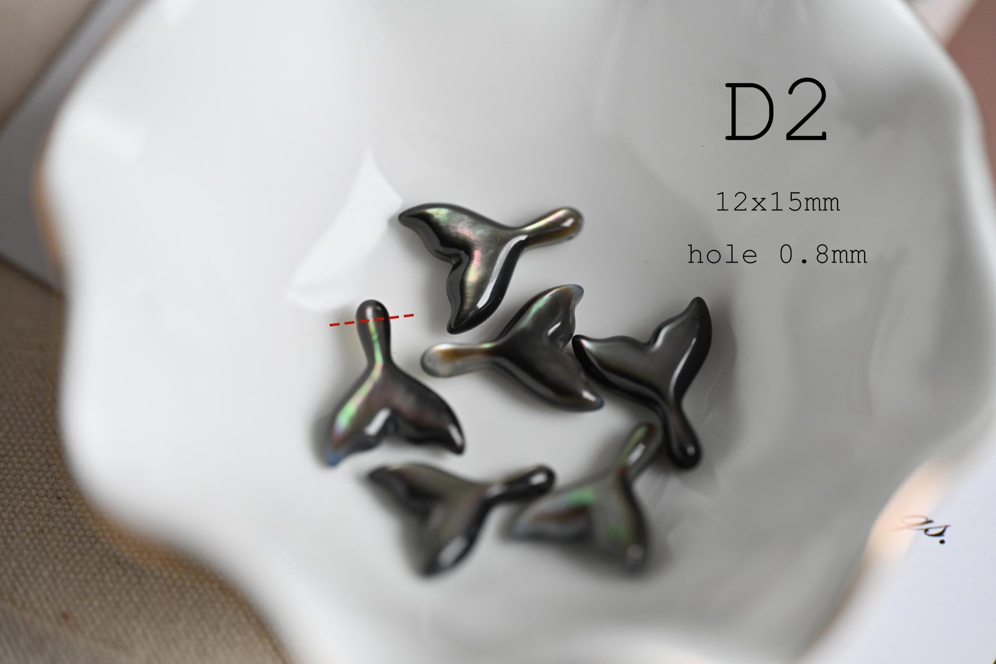 4pcs Double-Sided Shell Beads, Carved Mother of Pearl Beads for DIY Necklace, Handmade Jewelry (BK-005)